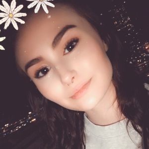 Meet your Posher, Brianna